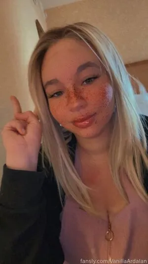Vanillaardalan OnlyFans Leaked Free Thumbnail Picture - #KAmo55f9ne