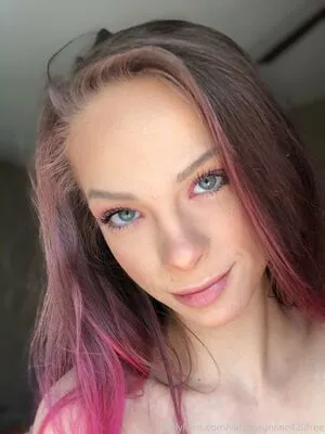 Vannnaonline420free OnlyFans Leaked Free Thumbnail Picture - #PV8MajfGao