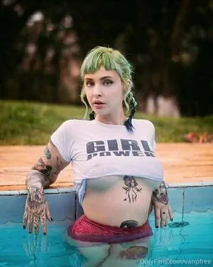 Vanphell OnlyFans Leaked Free Thumbnail Picture - #B5TxIausy8