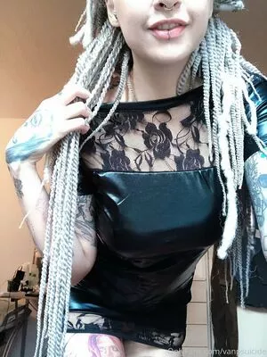 Vanpsuicide OnlyFans Leaked Free Thumbnail Picture - #gxFaQ9i9wU