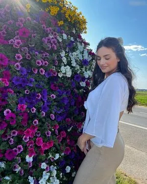 Vanutschii Instagram Influencer OnlyFans Leaked Free Thumbnail Picture - #oEh92WZMOg