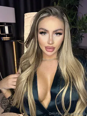 Varabella OnlyFans Leaked Free Thumbnail Picture - #Rh9FshnlKR