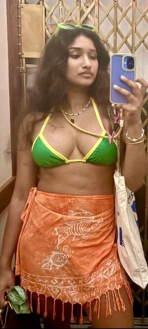 Varada Sethu OnlyFans Leaked Free Thumbnail Picture - #TxipoyKwEo