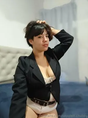 Vayolett Chubby OnlyFans Leaked Free Thumbnail Picture - #fj4cOfe4O3