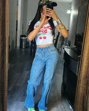 Vbust4liyah OnlyFans Leaked Free Thumbnail Picture - #CM5AGW15AV