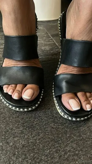 Vee Feet OnlyFans Leaked Free Thumbnail Picture - #0qsq5PeM3m