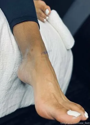 Vee Feet OnlyFans Leaked Free Thumbnail Picture - #BcCzcfpNcW
