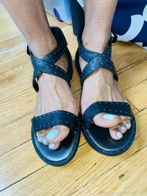 Vee Feet OnlyFans Leaked Free Thumbnail Picture - #FGlOXzfZTK