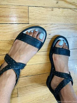 Vee Feet OnlyFans Leaked Free Thumbnail Picture - #Kjp71bXvSO