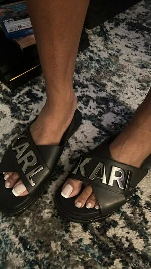 Vee Feet OnlyFans Leaked Free Thumbnail Picture - #Q5LMq3IKvj