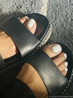 Vee Feet OnlyFans Leaked Free Thumbnail Picture - #TEA0ku9TIT