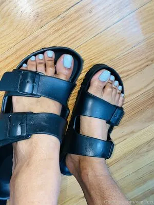 Vee Feet OnlyFans Leaked Free Thumbnail Picture - #VpUffq7Bwk