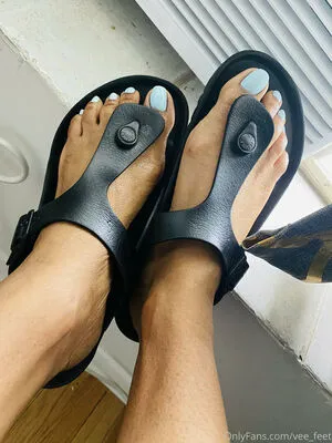 Vee Feet OnlyFans Leaked Free Thumbnail Picture - #aZpTS25mif