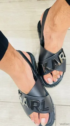 Vee Feet OnlyFans Leaked Free Thumbnail Picture - #lMSu1rrSgg