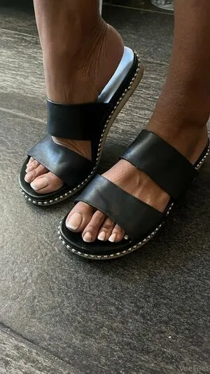 Vee Feet OnlyFans Leaked Free Thumbnail Picture - #lWajs182t8