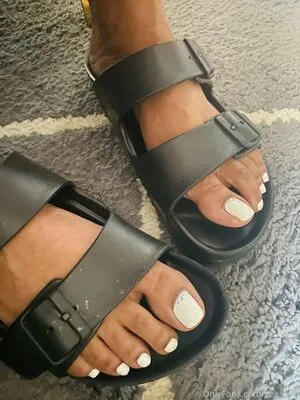 Vee Feet OnlyFans Leaked Free Thumbnail Picture - #sjXZUhQphW