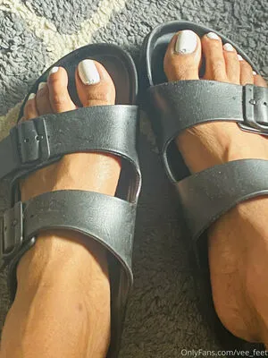 Vee Feet OnlyFans Leaked Free Thumbnail Picture - #v72cFY8eUF