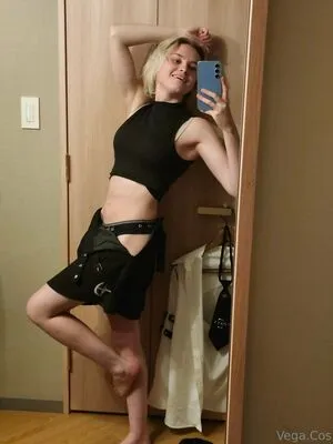 Vega Cos OnlyFans Leaked Free Thumbnail Picture - #SHWNFzHjFc