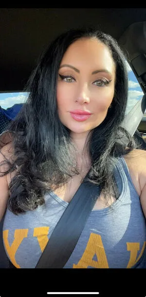 Vegashousewifey OnlyFans Leaked Free Thumbnail Picture - #QCUEefah20