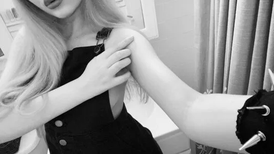 Veildose OnlyFans Leaked Free Thumbnail Picture - #wfmULOvw5D