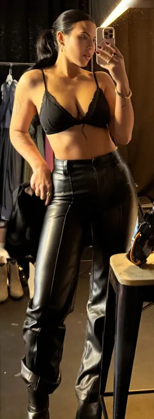 Vendewaa OnlyFans Leaked Free Thumbnail Picture - #3ajNcE5rvm