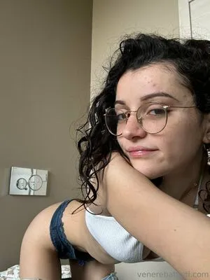 Venere Battisti OnlyFans Leaked Free Thumbnail Picture - #F8K86pTBSL