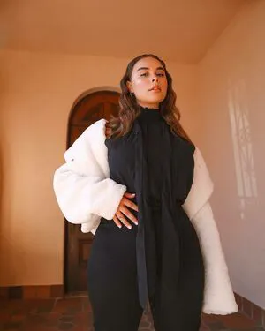 Venezia Cruz OnlyFans Leaked Free Thumbnail Picture - #E63EHqSgD2