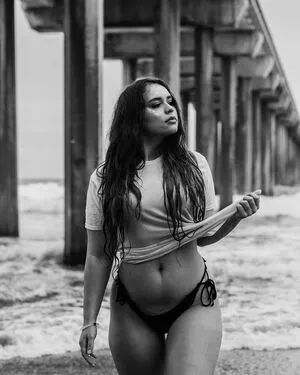 Venezia Cruz OnlyFans Leaked Free Thumbnail Picture - #LPPCSYZOn1