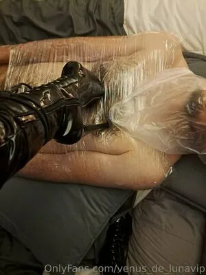 Venus De Lunavip OnlyFans Leaked Free Thumbnail Picture - #GNGD1g2trd