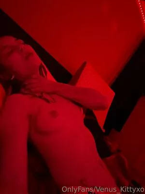 venus_kittyxo OnlyFans Leaked Free Thumbnail Picture - #4ybCVad5Cb
