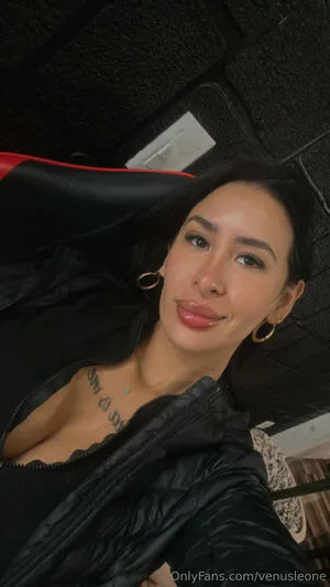 Venusleone OnlyFans Leaked Free Thumbnail Picture - #2bICZPJ6G3
