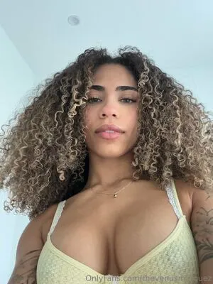 Venusmarquez OnlyFans Leaked Free Thumbnail Picture - #DlliP2Rxbc