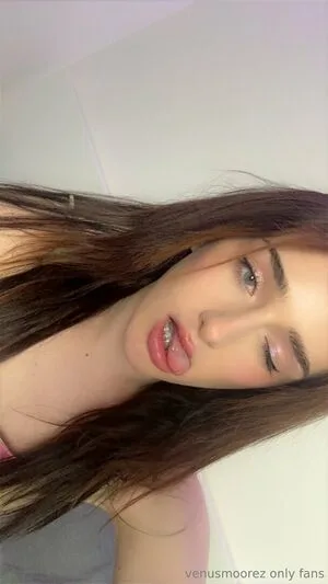 Venusmoorez OnlyFans Leaked Free Thumbnail Picture - #Uf5Vj9HOza