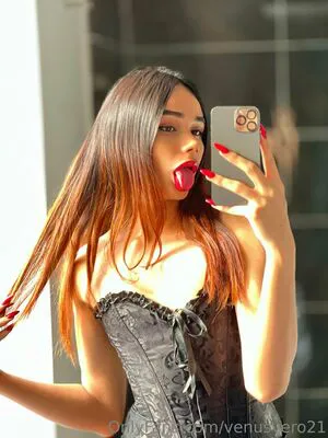 Venusvero21 OnlyFans Leaked Free Thumbnail Picture - #qiImBnsAFt