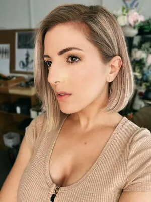 Vera Chimera OnlyFans Leaked Free Thumbnail Picture - #Xx2EirAAU0