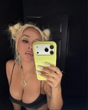 Vere K OnlyFans Leaked Free Thumbnail Picture - #ONAOXyEGLZ