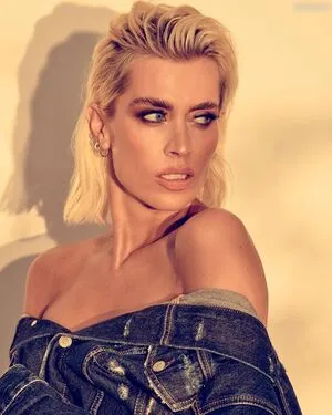 Verena Kerth OnlyFans Leaked Free Thumbnail Picture - #UBJavDeDrO