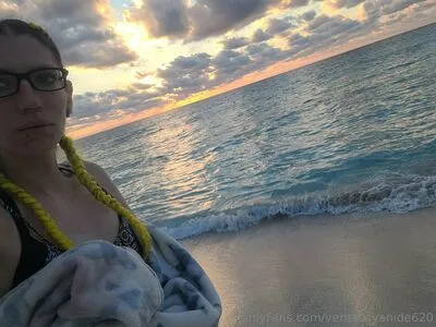 Veritascyanide620 OnlyFans Leaked Free Thumbnail Picture - #O2mBxUOklS