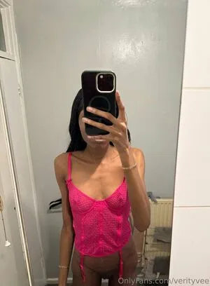 Verityvee OnlyFans Leaked Free Thumbnail Picture - #xYMeBlJ2Fj