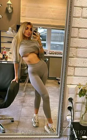 veroblondy OnlyFans Leaked Free Thumbnail Picture - #5J5XXmVkiG