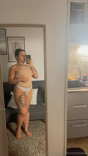 Verolovev2 OnlyFans Leaked Free Thumbnail Picture - #KbTesSQ1FA