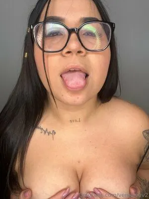 Verolovev2 OnlyFans Leaked Free Thumbnail Picture - #OuOEYLzMCC