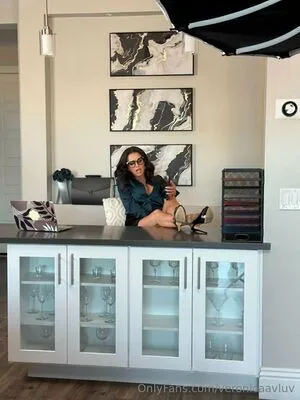 Veronica Avluv OnlyFans Leaked Free Thumbnail Picture - #EcduoxM48R