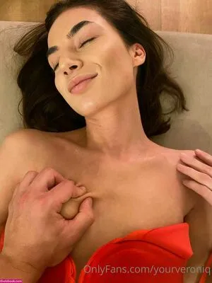 Veronicafoxov OnlyFans Leaked Free Thumbnail Picture - #Ragl7G3B13