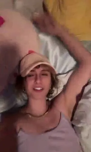 Veronicafreymusic OnlyFans Leaked Free Thumbnail Picture - #zpfYNNndV2