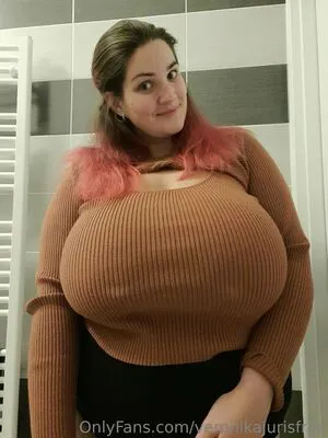 Veronikajurisfree OnlyFans Leaked Free Thumbnail Picture - #chXstbaHOW