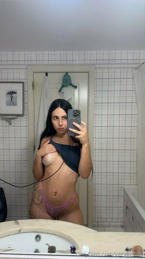 Verylicious OnlyFans Leaked Free Thumbnail Picture - #lFxyeePyp2