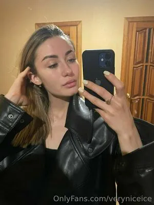 Veryniceice OnlyFans Leaked Free Thumbnail Picture - #20vPcp4BmM