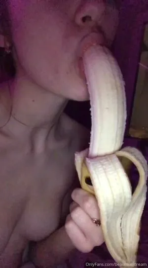 Veryniceice OnlyFans Leaked Free Thumbnail Picture - #VMXAH0Q8qj