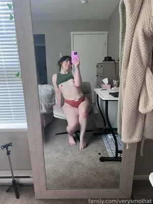 Verysmolhat OnlyFans Leaked Free Thumbnail Picture - #PdTNnOFoq1